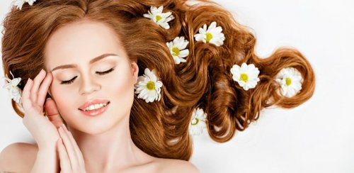 Saç və ya tük — məməlilərin və onların əcdadlarının (terapsidlər) qoruyucu örtüyünün tərkib hissəsi. Filogenetik olaraq dəri örtüklərinin epidermisinin törəməsidi. Heyvanlarda ükdən hazırlanmış sxı örtük xəz və ya yun adlanır. Saçlar statik elektrik toplamaq imkanına malikdir.