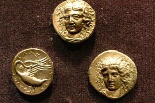 qədim qəlib pullar